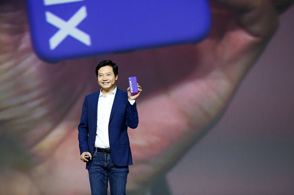 小米发布全球首款量产骁龙855旗舰手机 雷军强调永不放弃性价比