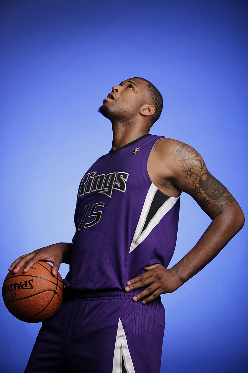 很多球迷都表示,nba的扣篮分为两种,卡特是一种,另外的人是一种.