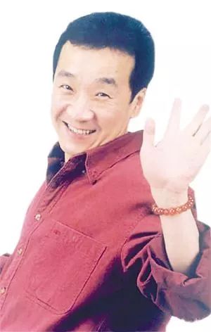 60岁刘亚津娶初恋女友,与妻子结婚33年恩爱如初,如今女儿也是演员