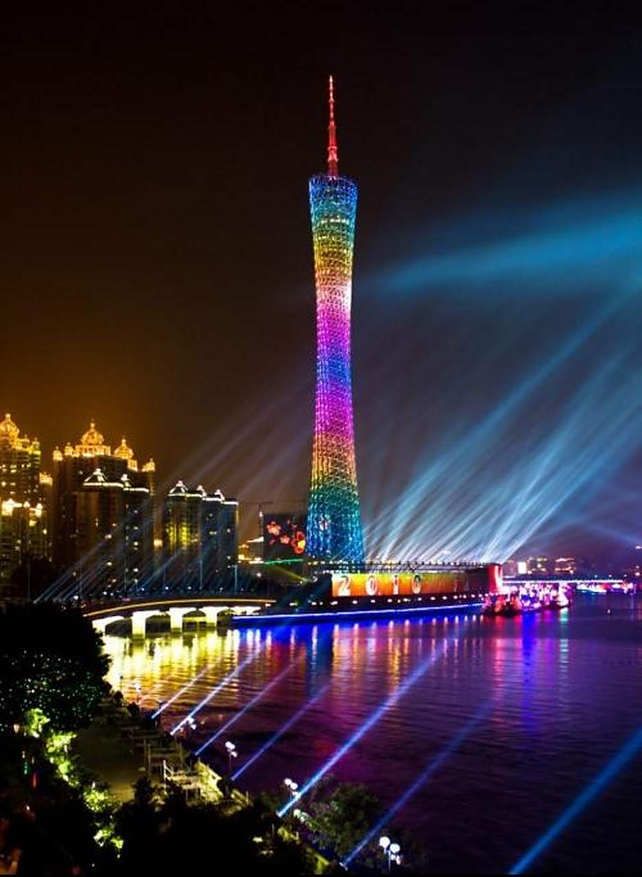 城市身边事#【广州景点】广州塔又称广州新电视塔,昵称小蛮腰),位于