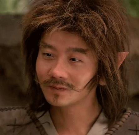 魔幻手机12年了,陆小千成影帝,傻妞变女神,看到黄眉大王恋爱了