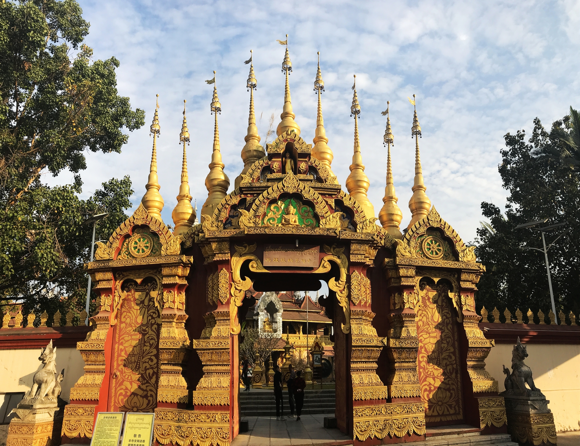 即是朝圣之地,又是免费景点,良心推荐西双版纳的总佛寺