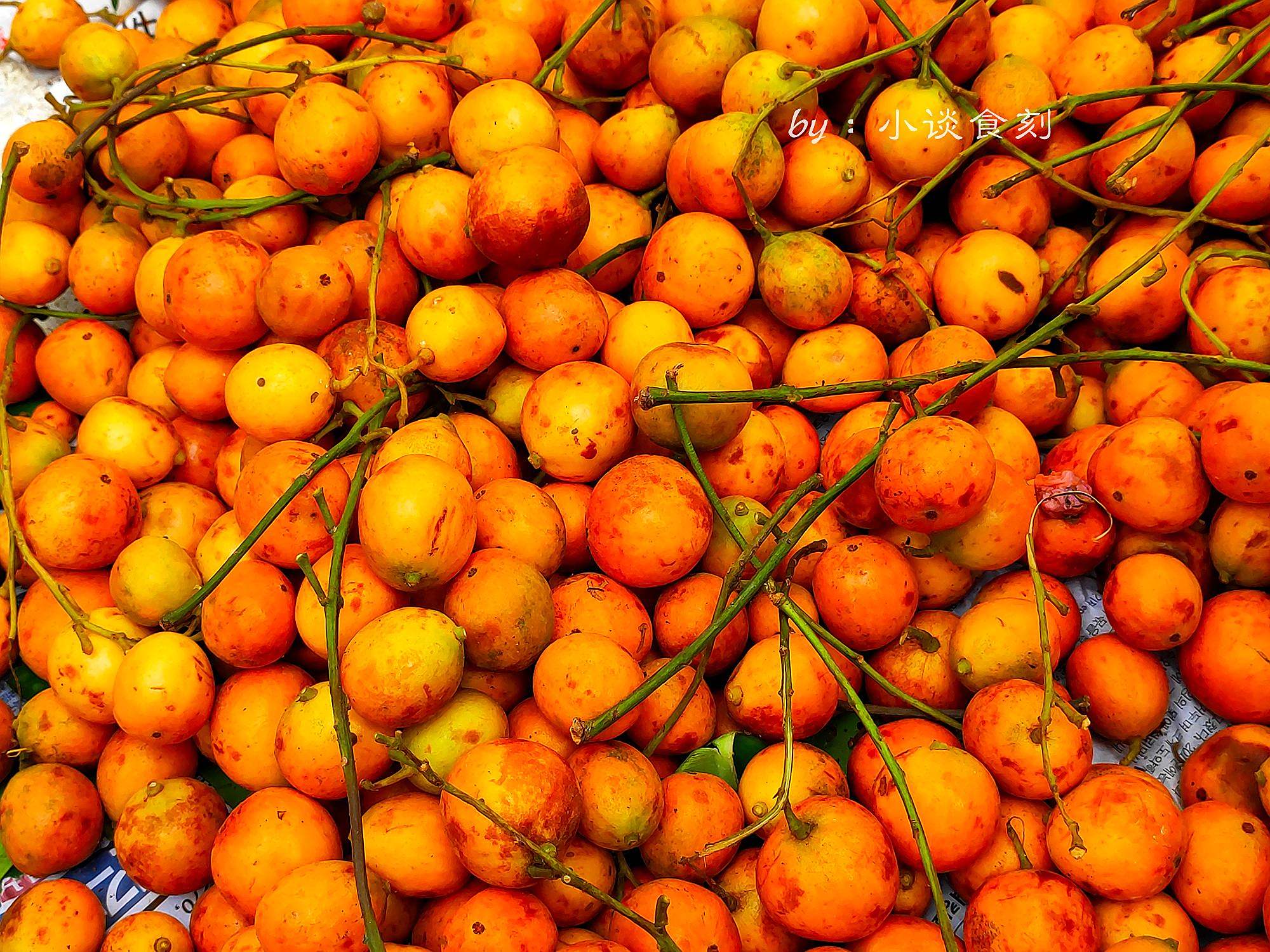 因为从来没有见过这种果,所以立马打听了一下价格,9