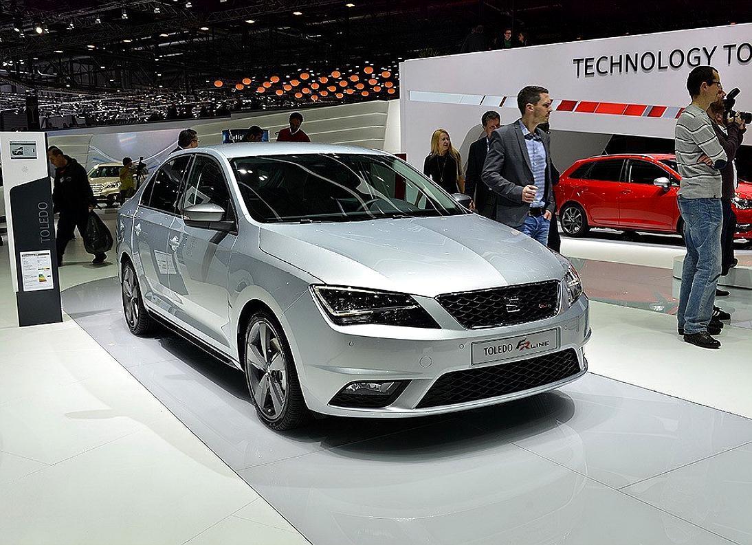 西雅特toledo属于普通的紧凑车型,对于家庭消费者来说尤其适合