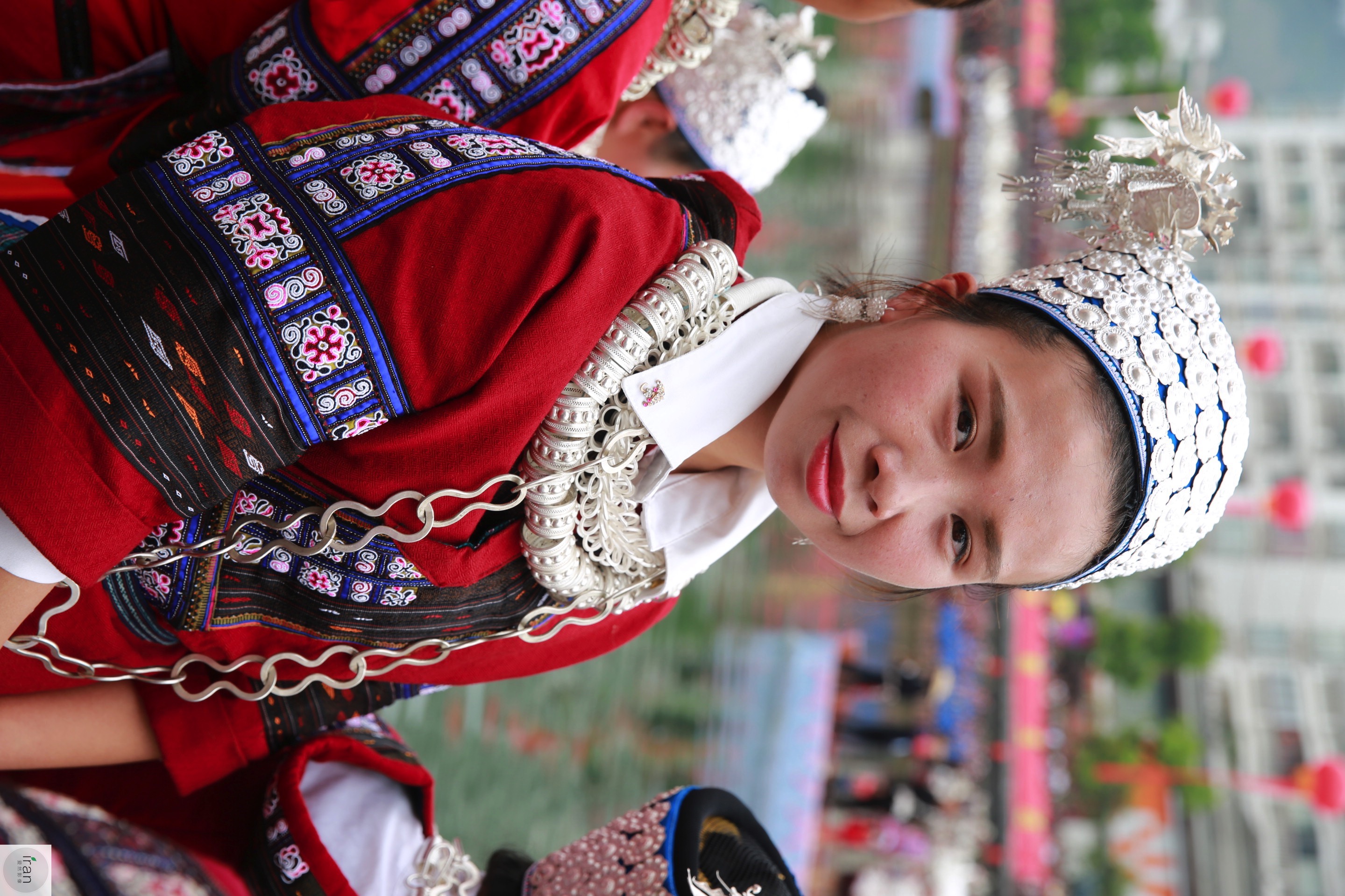 台江苗族支系众多,服饰上也各有特色,苗族服饰被称为穿在身上的苗族