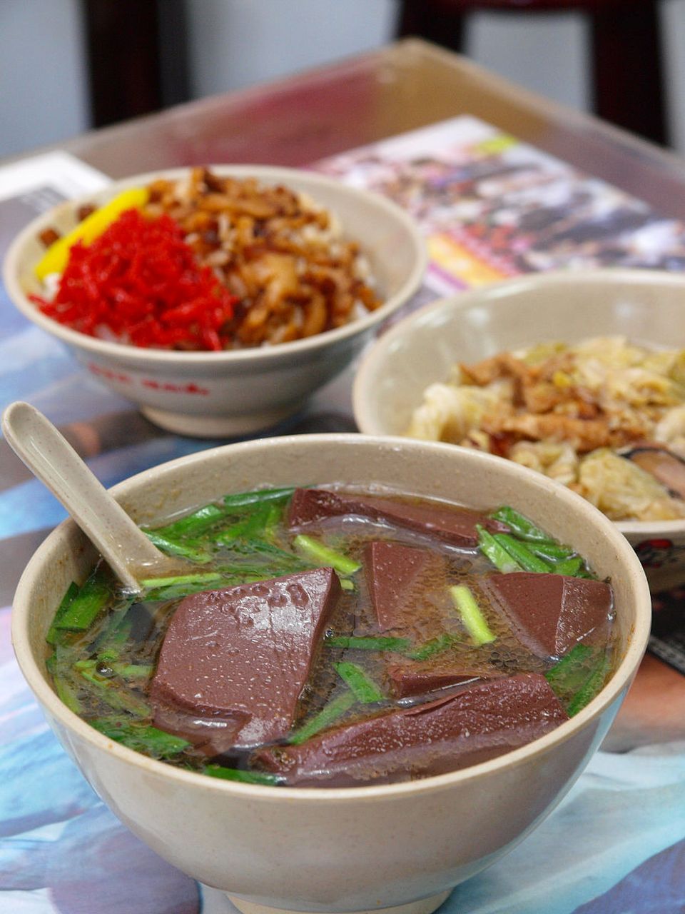 城市大玩家# 西安粉汤羊血,哎呀,这可是咱们这儿的一道绝味美食啊!