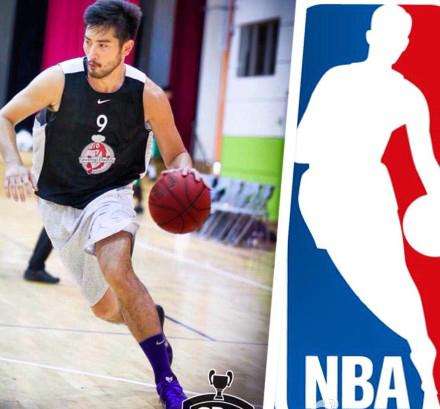 酷爱篮球的高以翔多次来重庆打球,能暴扣人缘好,人气比nba球星都高