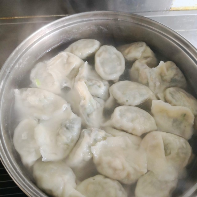 小白菜鸡蛋馅水饺,清新鲜美的味道