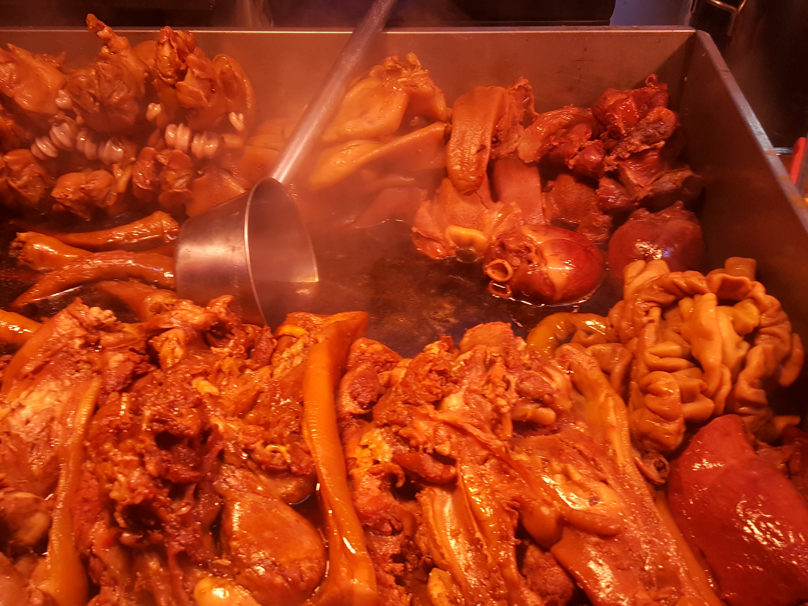 关于烧肉,高密的,诸城的,安丘的,都不错,诸城有诸城烧肉,安丘有芝泮