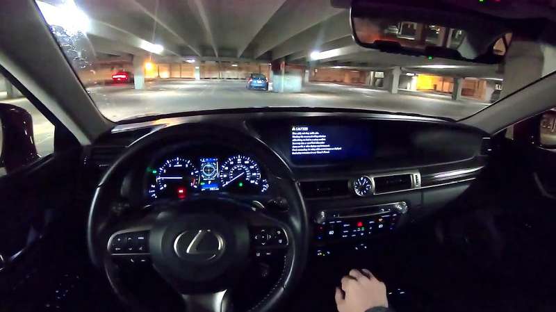 夜晚驾驶雷克萨斯GS 350 AWD,仪表盘亮起那一刻,太惊艳了,汽车,玩车,好看视频