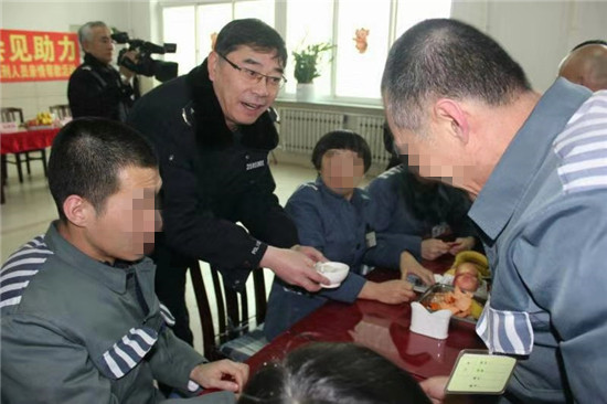 辽宁三所监狱联办服刑人员亲情帮教活动