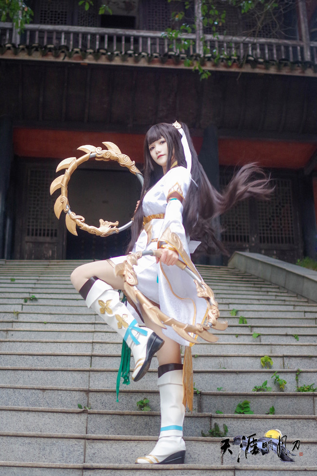 曲无忆,你回真武去吧,我会留在江湖-天涯明月刀cos