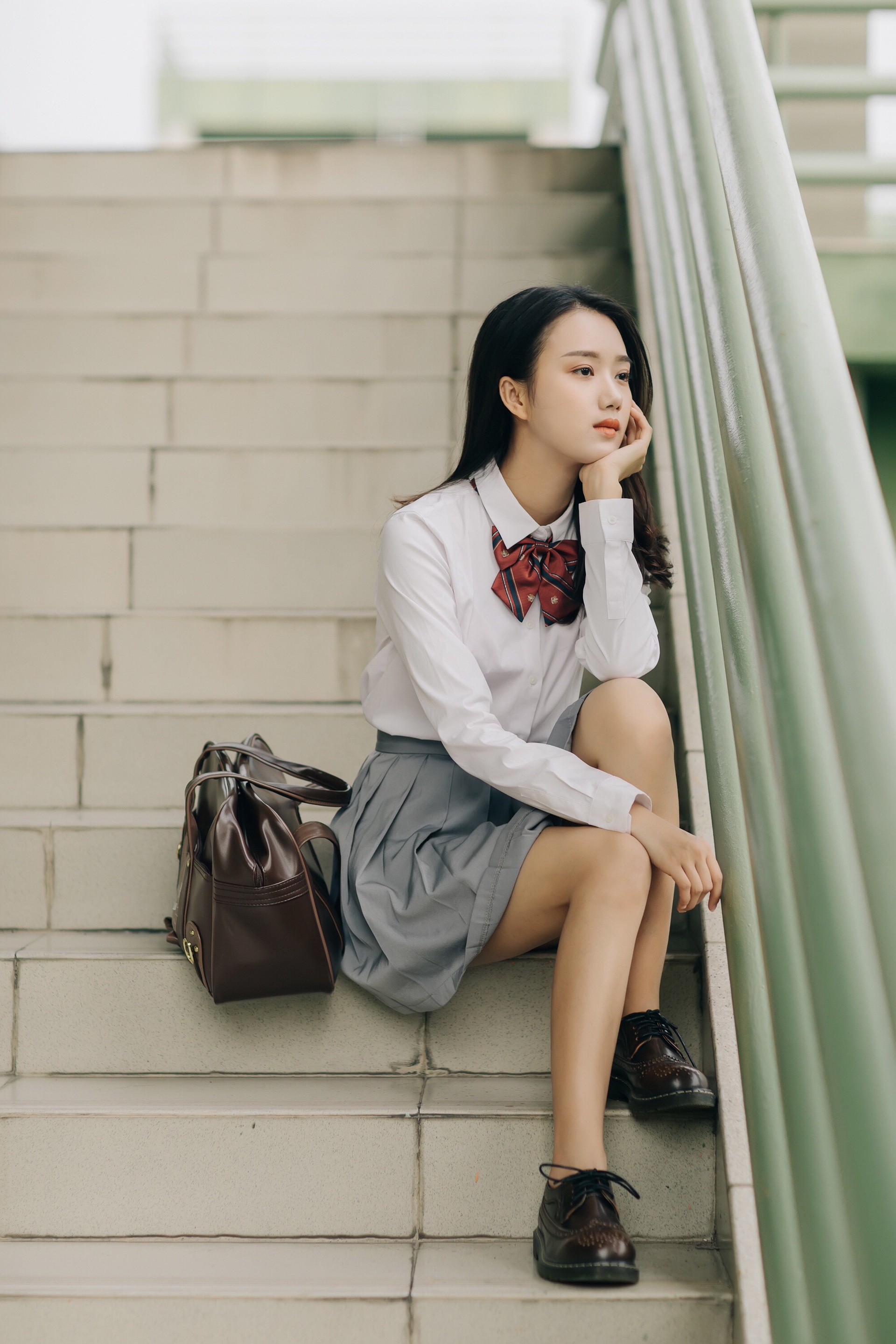 人像摄影 突然就长大,留住学生时代的美好瞬间 转载自百家号作者:情感