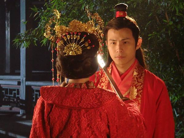 《倩女离魂》写生死不渝的爱情突破肉体障碍,蒲松龄进行改造