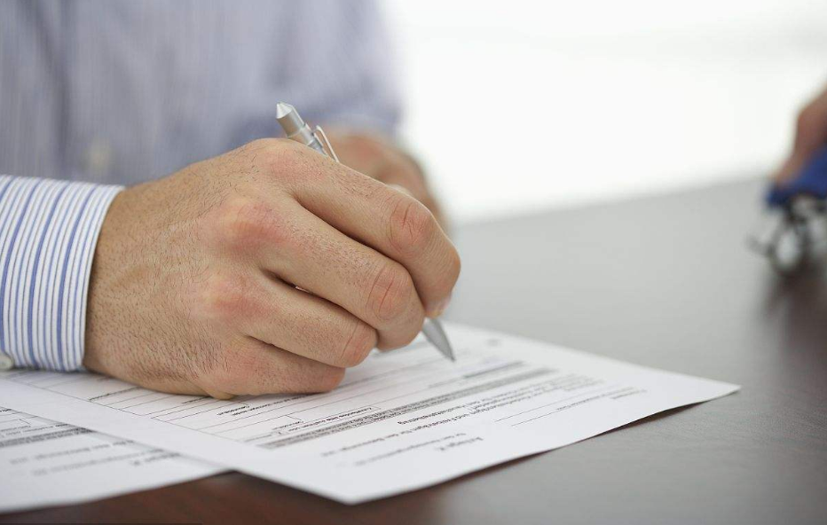 一个单位8人写材料:妙笔生花出的是材料未必是政绩