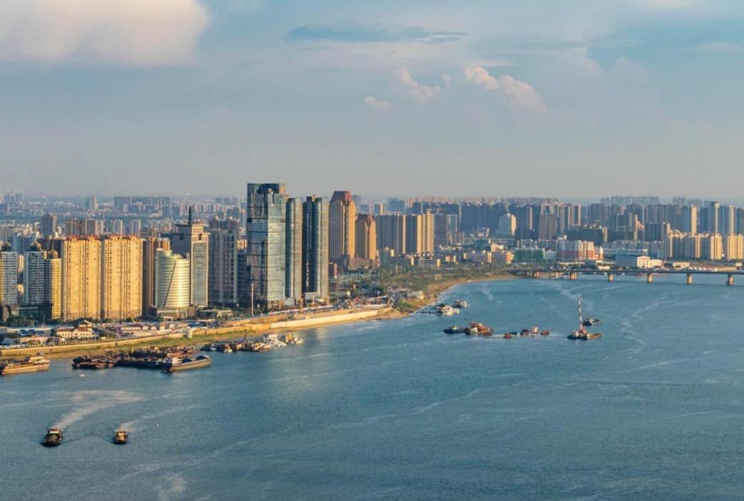 霸气的南昌城市天际线,城建令人刮目相看,很有大都市风范