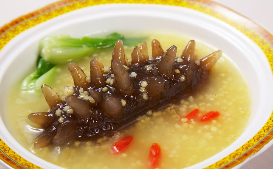 中文名 清汤海参 主要食材海参,玉兰片,冬菇,香菜海参可以怎么吃?