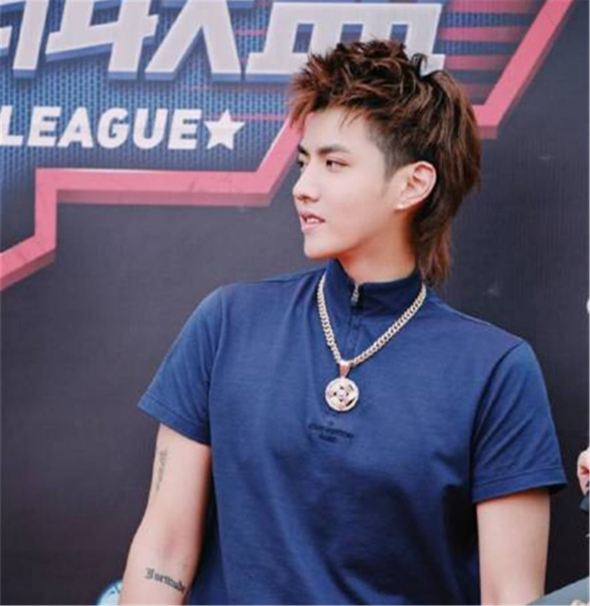 火箭少女杨超越为蹭热度,不尊重前辈吴亦凡?网友骂声一片