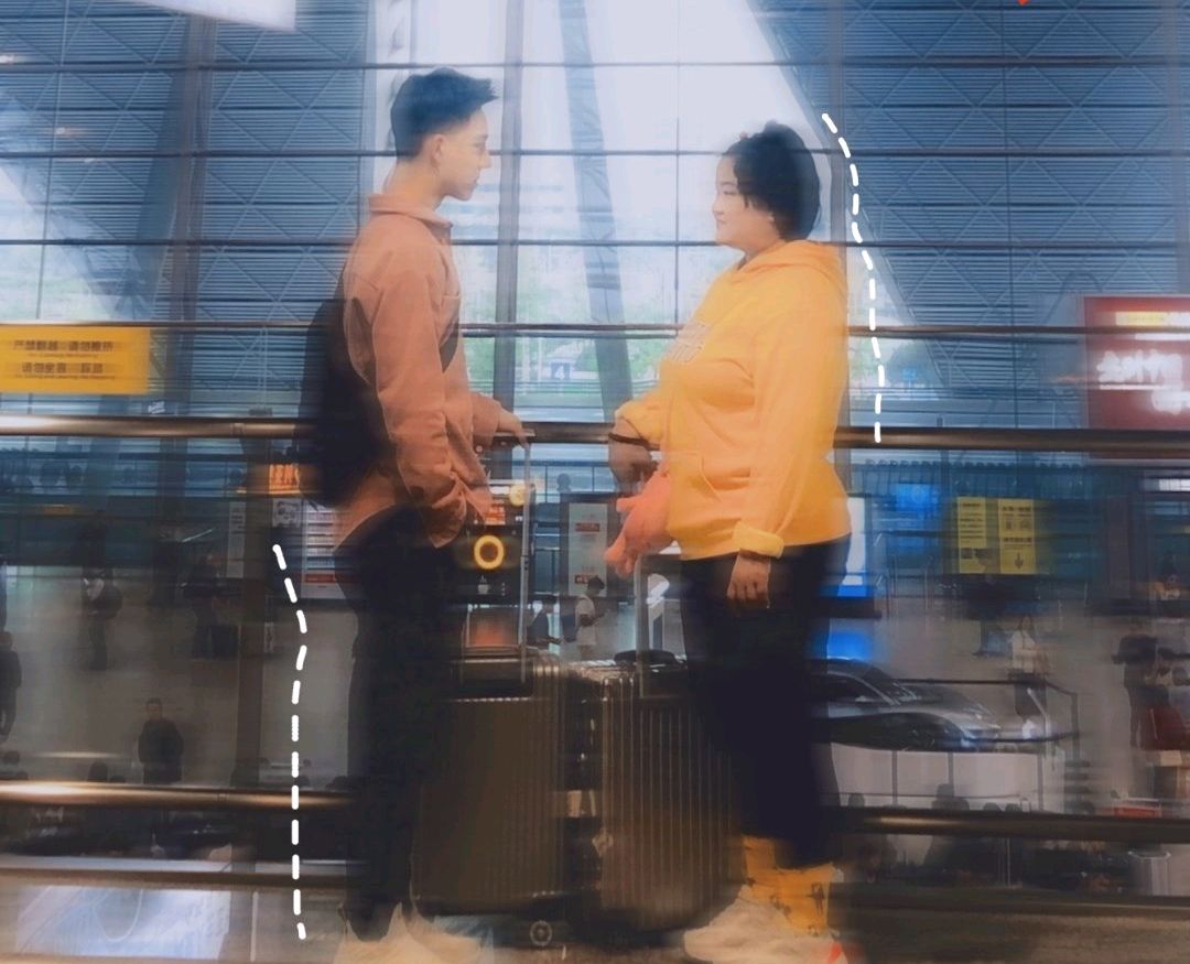 快手号的莫扎和米亚萌在现实生活真的是一对情侣.