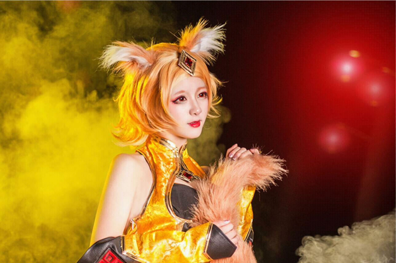 没想到cos哪吒传奇里的妲己也那么美,比王者荣耀的妲己更有气质