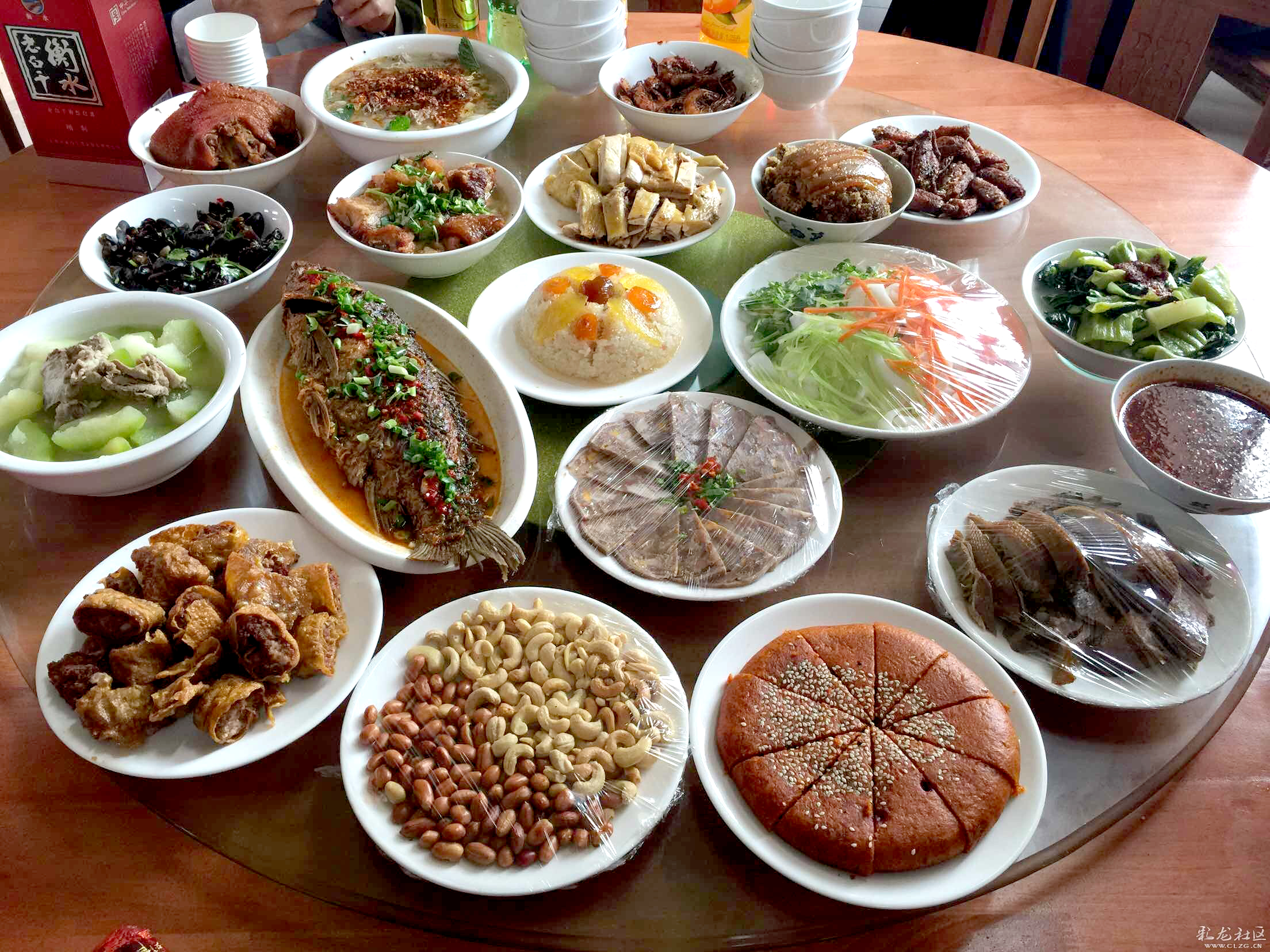 农村结婚宴与星级饭店比,菜一点也不差