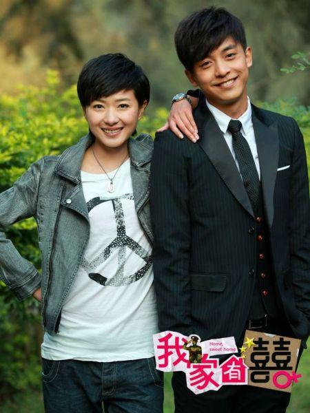 《尉官正年轻》爆李佳航万茜双人剧照,三都携手演绎军旅夫妇