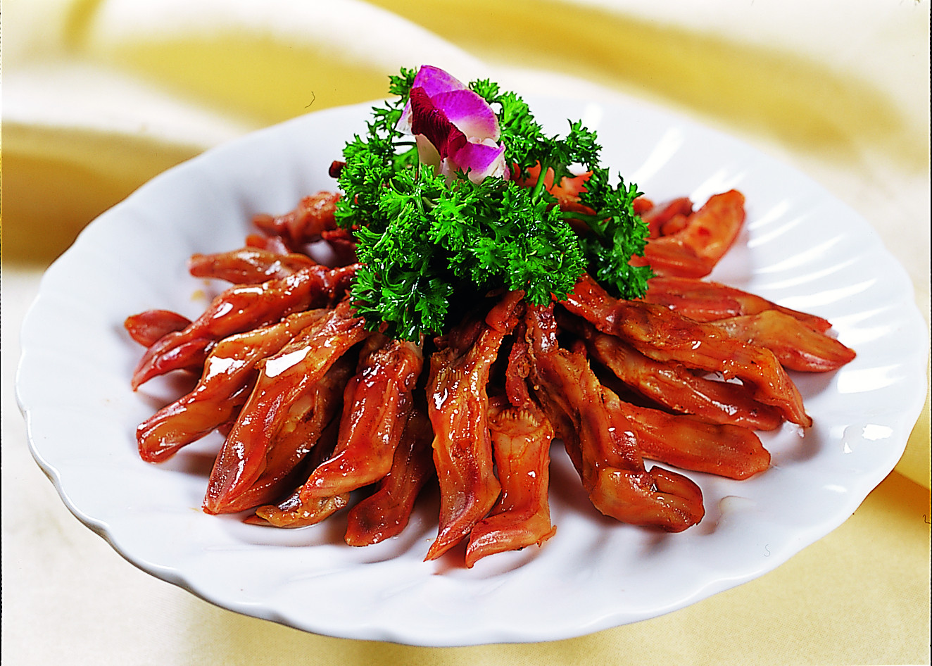 每日推荐六道美味佳肴:六道妙不可言的美食,五香鸭舌