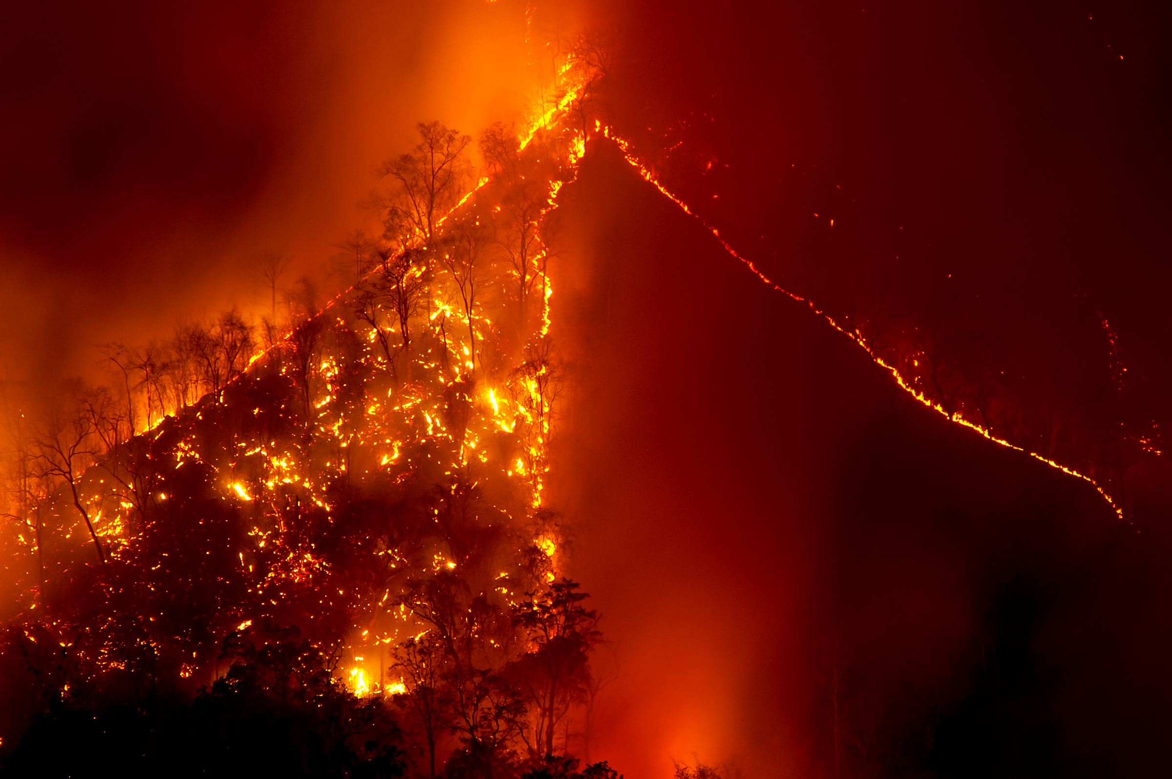 地理文化未解之谜:火山有多可怕?地震为何难以预测?