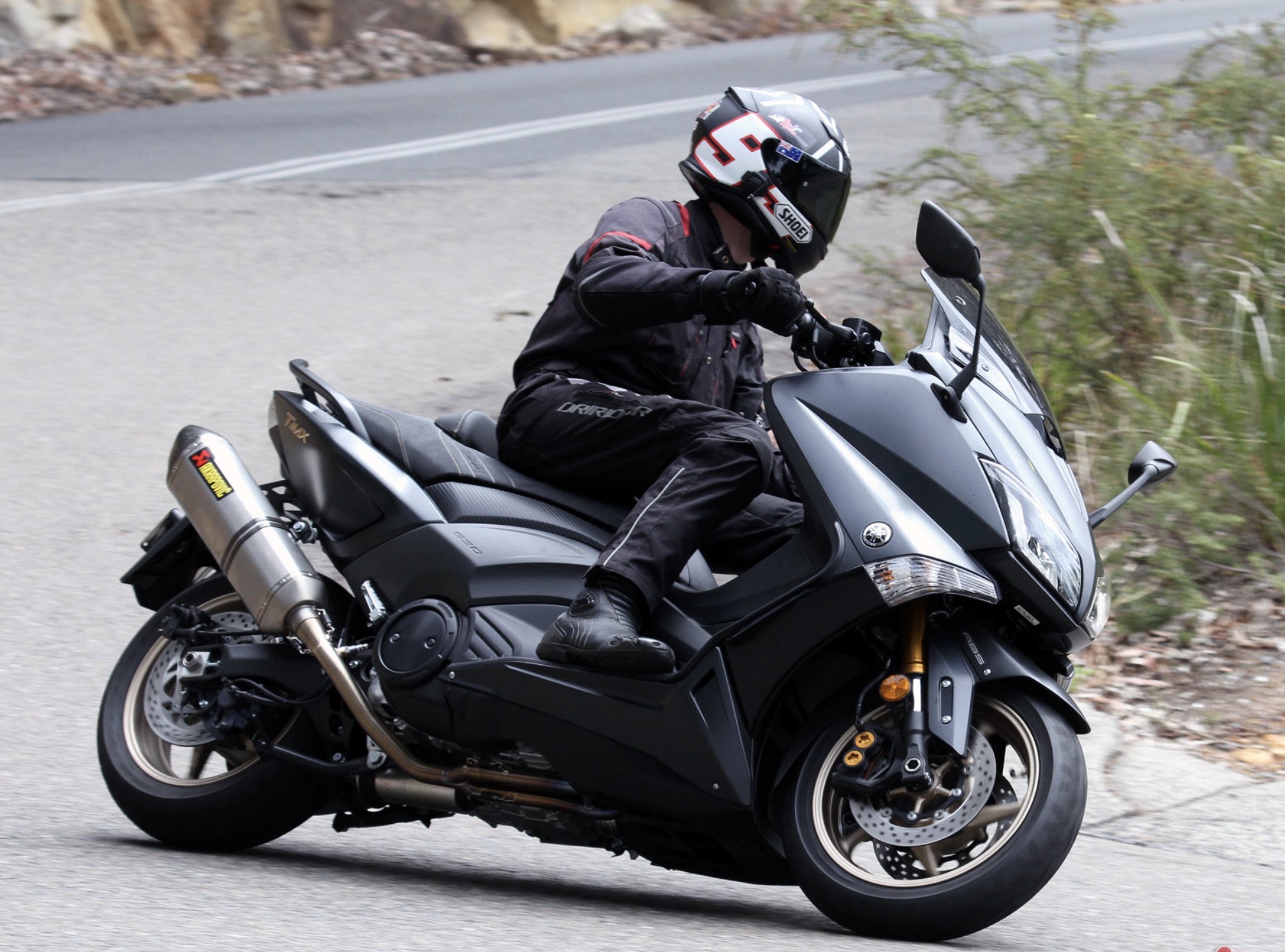 光阳赛艇新对手,2019款雅马哈xmax300踏板摩托车,中排量新选择