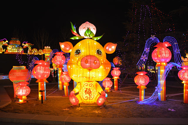 2019年山西运城新年灯展聚焦(一):禹都公园的河津民俗文化