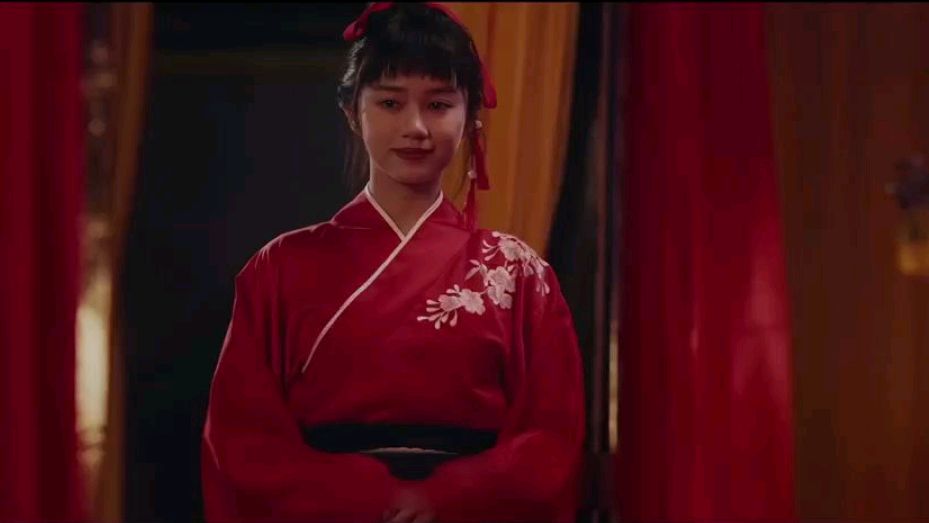 电影解说《大鱼》,小伙子骑车撞了一个姑娘,没想到姑娘是一条鱼