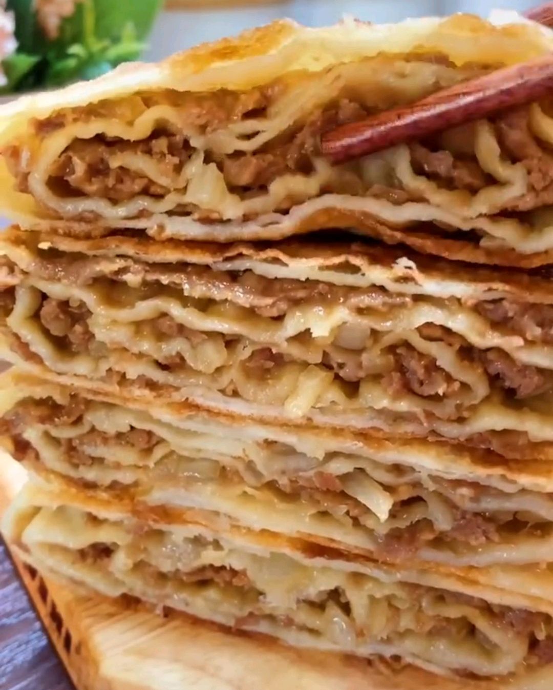 一分钟教你做牛肉馅千层饼,牛肉换种吃法