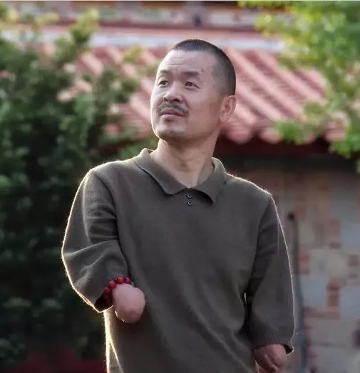 无手书法家张文佑的励志人生