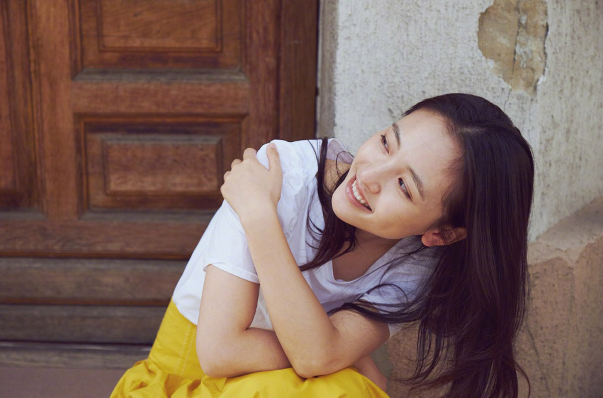 吴倩清新自然素颜生活照图片【免责声明】图片均来源于网络,若侵权请