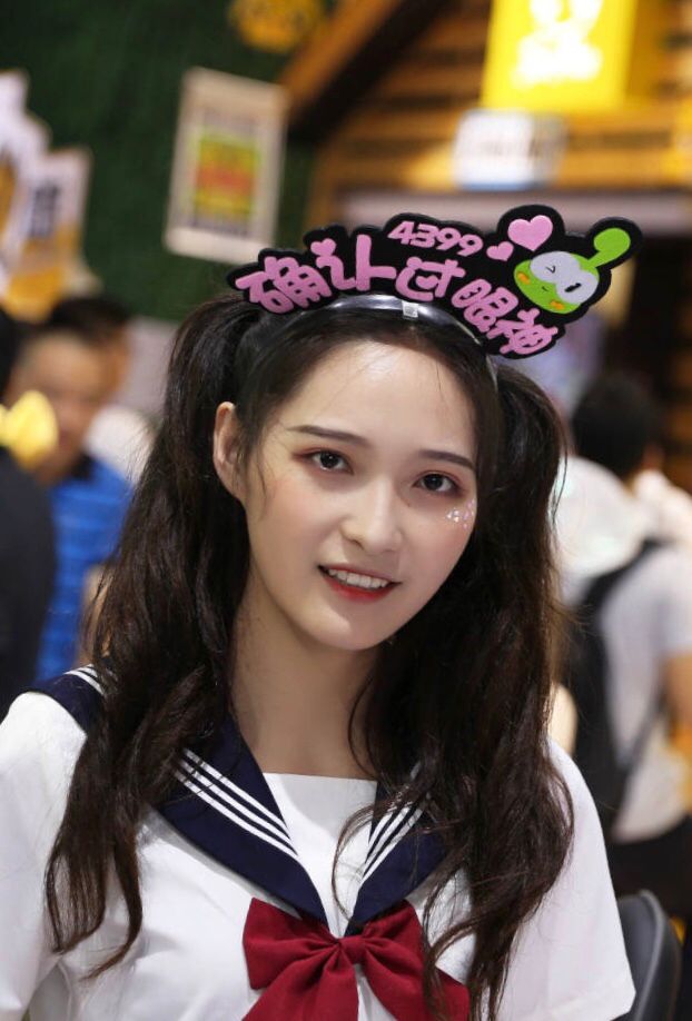 [百家探秘]月薪五千和五万的小姐姐,她们有什么区别?