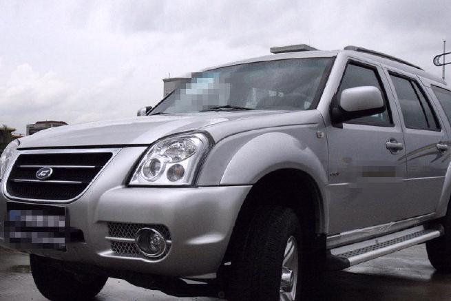 探索者6,新款汽车照片鉴赏,全车设计鲜靓,动力也相当不错!