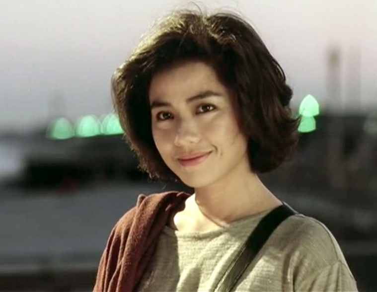 一笑即倾城,年轻的钟楚红有多美,终于明白为什么这么多人痴迷她