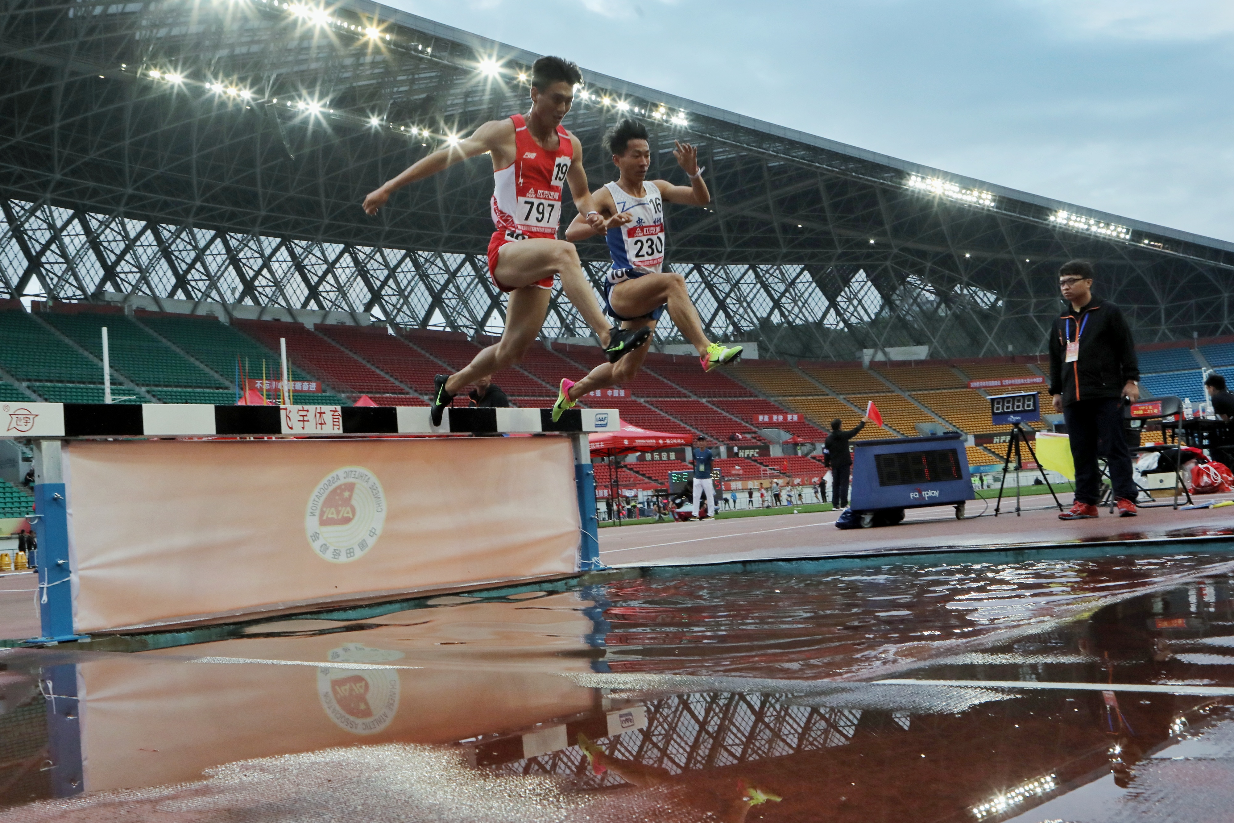 田径——2018全国田径冠军赛:男子3000米障碍赛况(5)