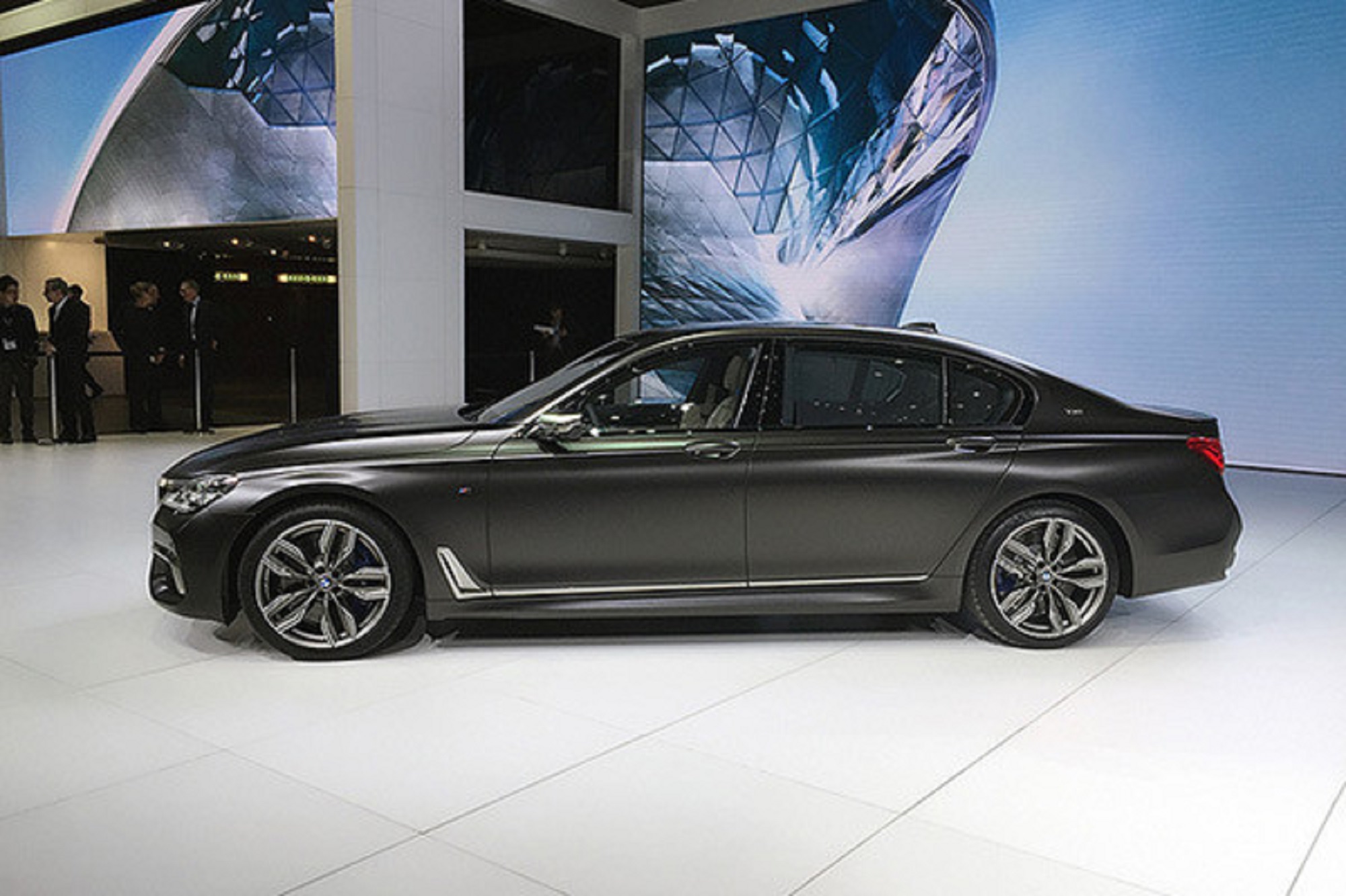 旗舰之宝马760li