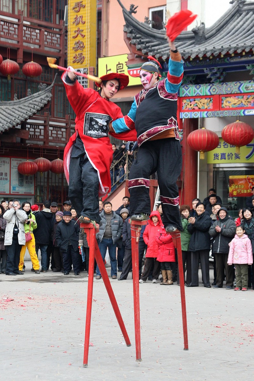 2023元宵节快乐# 卖汤圆,卖汤圆,小二哥的汤圆圆又圆,三毛钱来买一碗