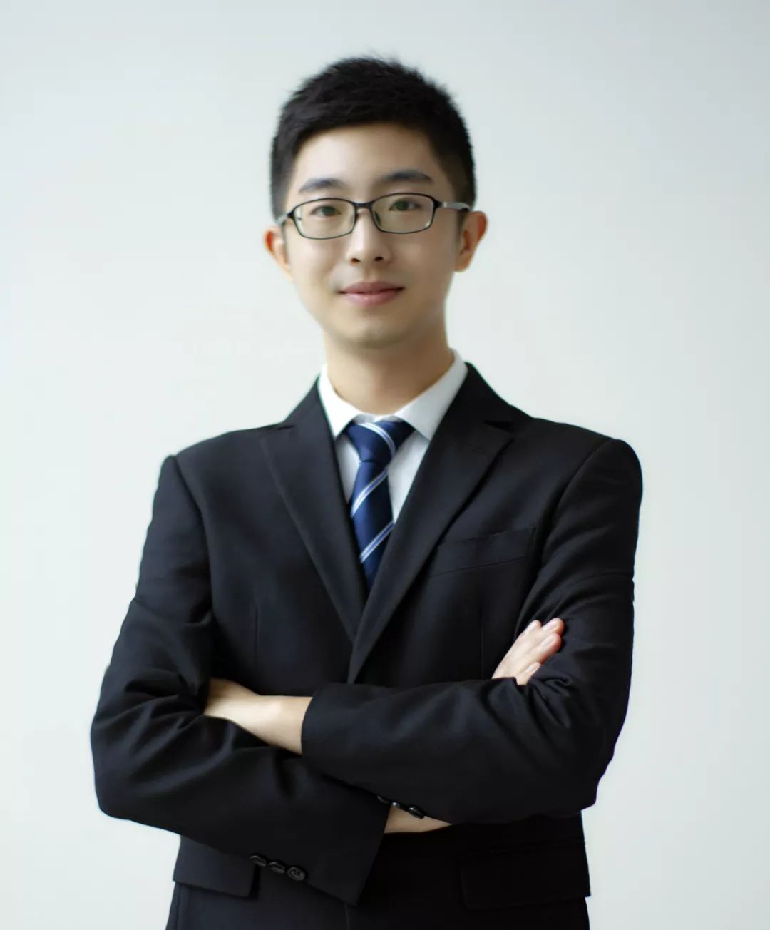 西南政法大学对辩清华大学,西南政法夺冠!华语辩论锦标赛激动人心
