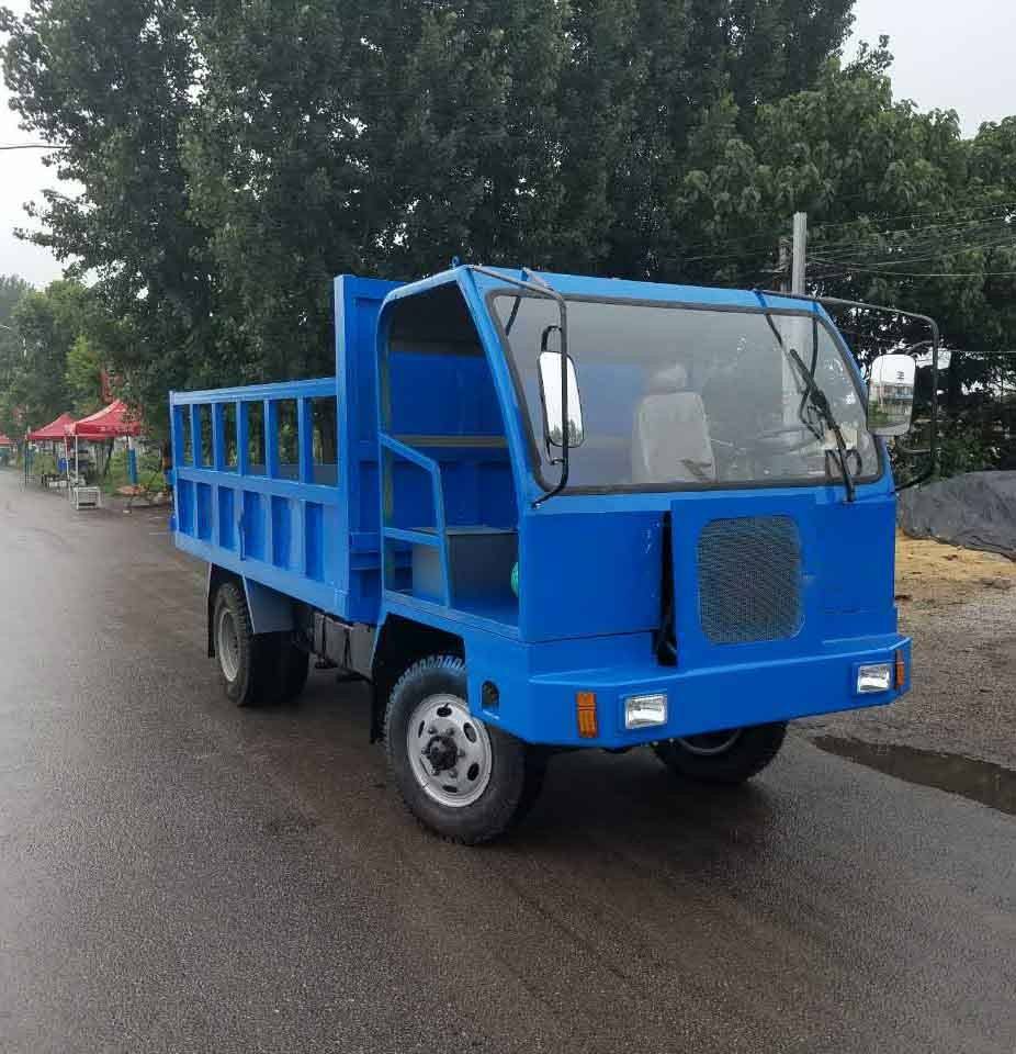 但是也不是所有的家庭都有能力购买汽车,对于大多数的农民来说,农用车