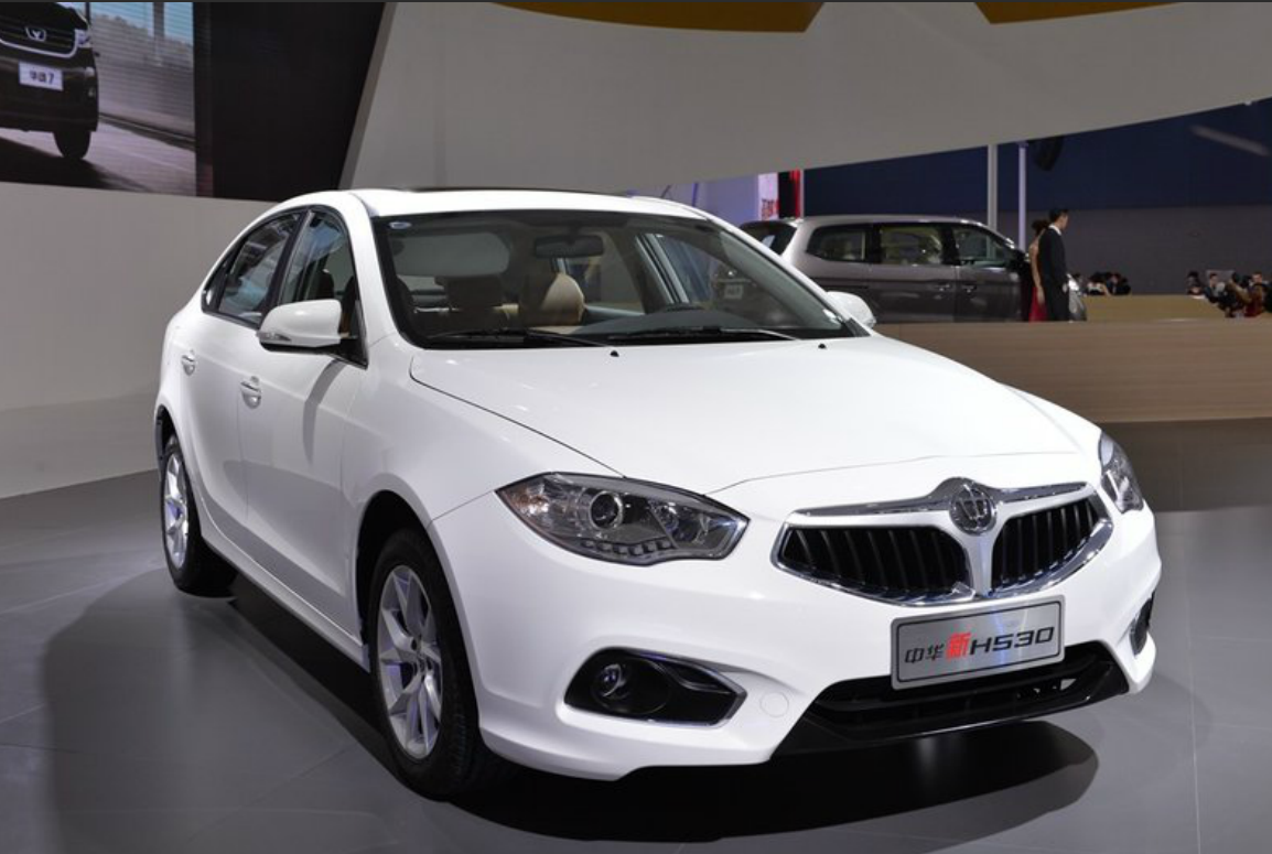 这款车全新中华h530有着流畅的线条,大气的外观,很适合年轻人驾驶.