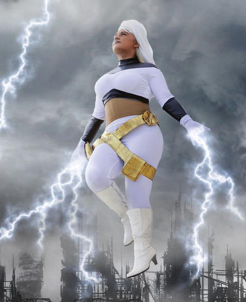 暴风女.漫威英雄cos,网友:小贱贱,尖叫鸡得罪你了?你要这么对它!