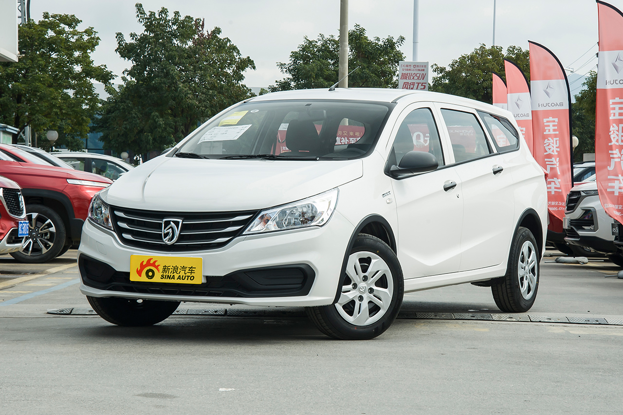 2019款宝骏310w 1.5l自动时尚型国vi