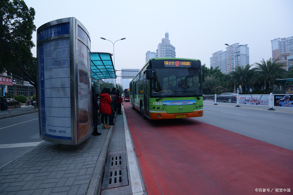 南宁公交车,如今乘坐的人越来越少了,对此大家怎么看?