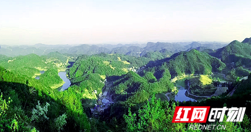 隆回向家村:九龙山上的美丽乡村