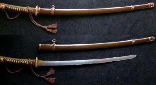 日本投降几十年后,一中国人发现了冈村宁次的军刀,血本买下