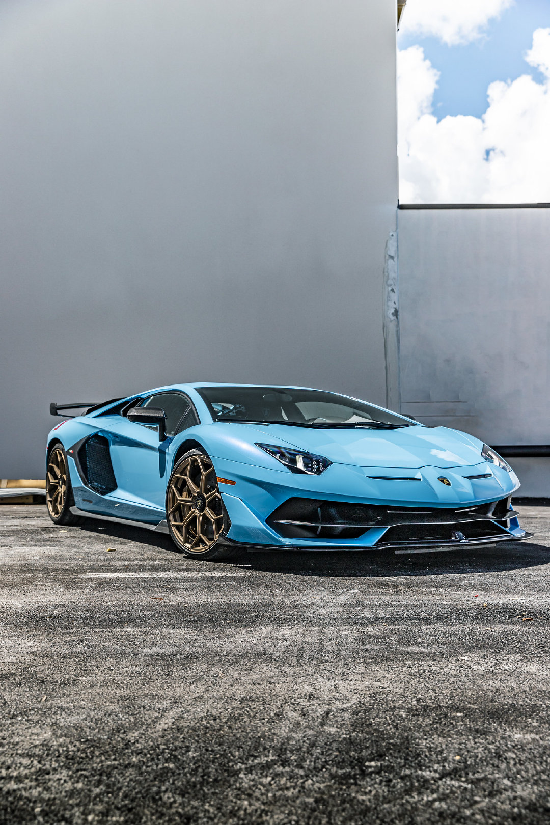 蒂芙尼蓝埃文塔多svj,美感爆棚!