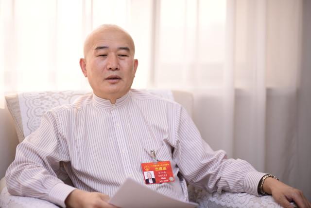 筑梦新时代|全国人大代表丁小兵:建议将18岁设定为最小法定饮酒年龄